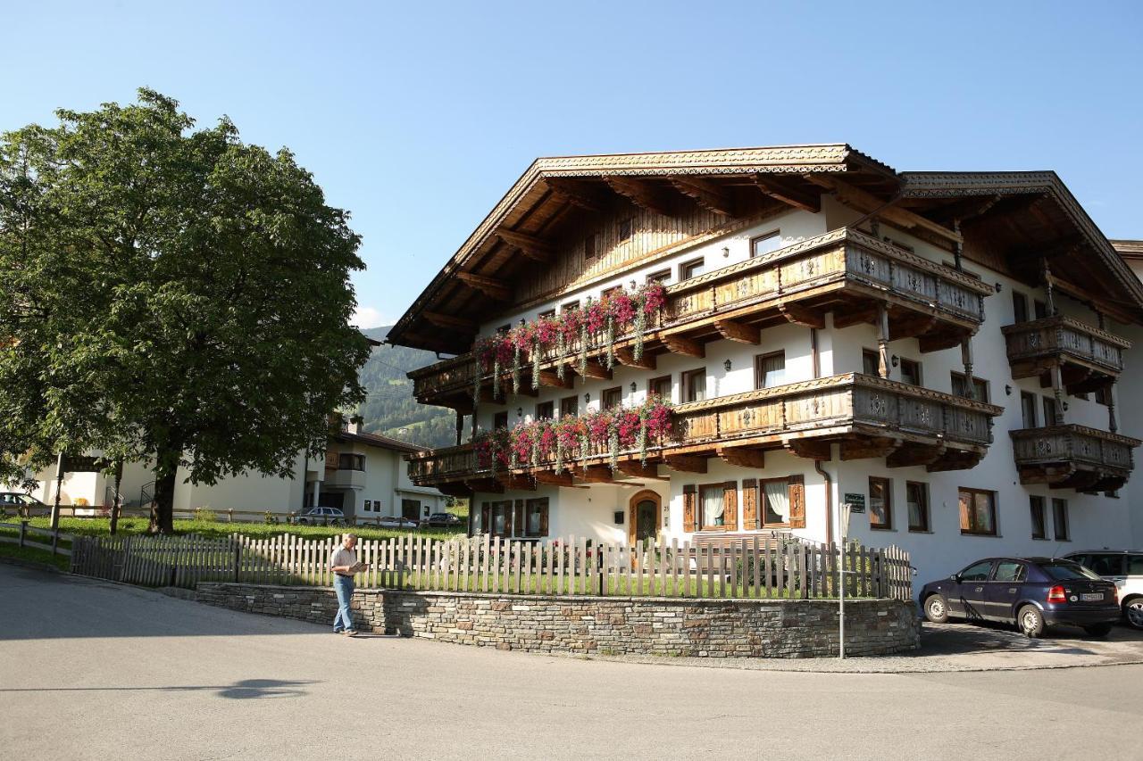 Ferienhof Lackner Ried im Zillertal Ngoại thất bức ảnh